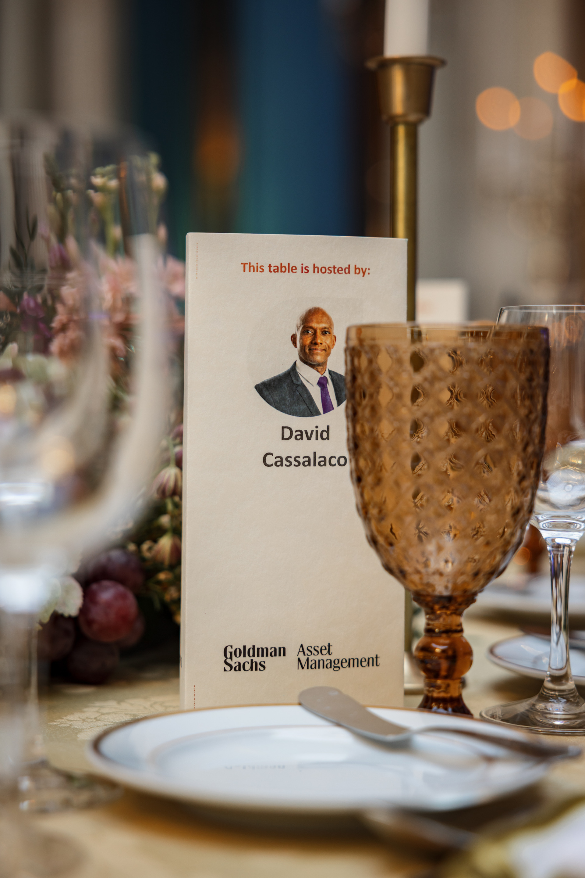 Pormenor de mesa num jantar empresarial